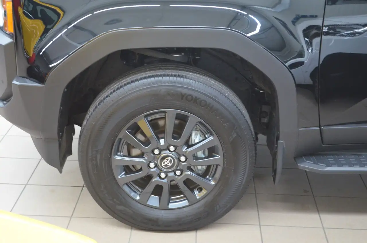 Toyota Land Cruiser 5
