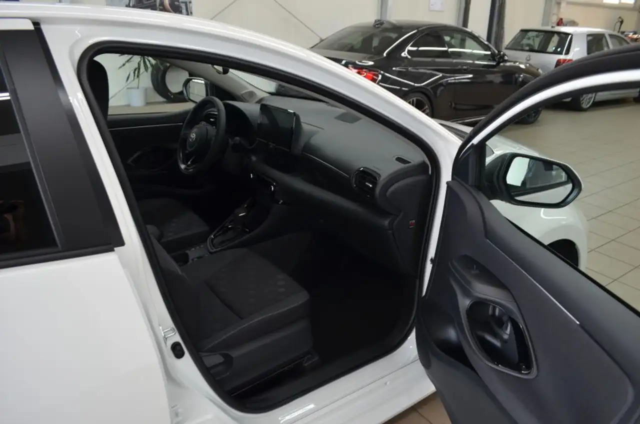 Toyota Yaris 10