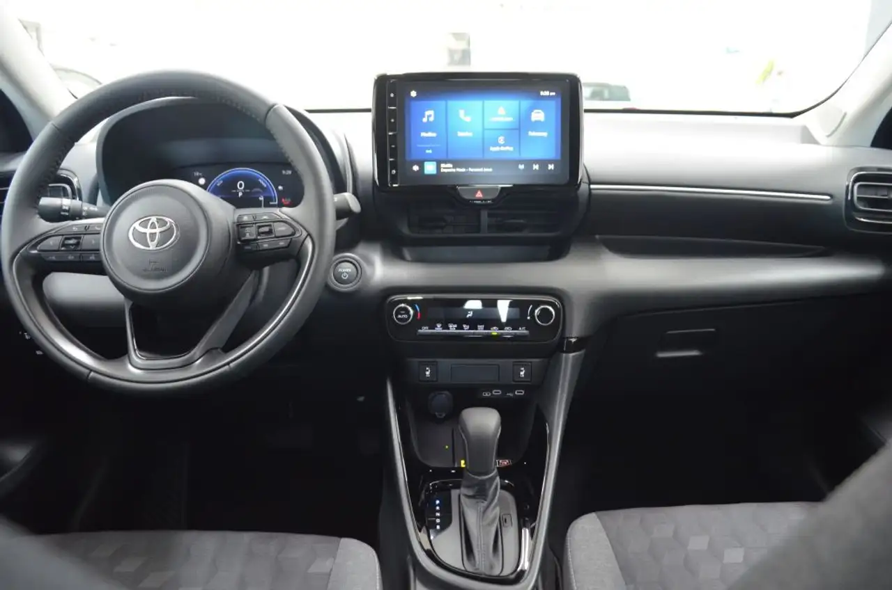 Toyota Yaris 14