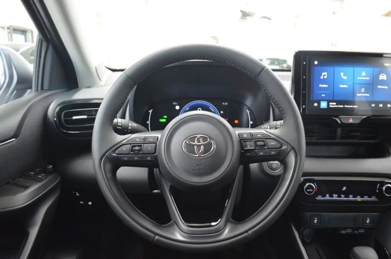 Toyota Yaris 15