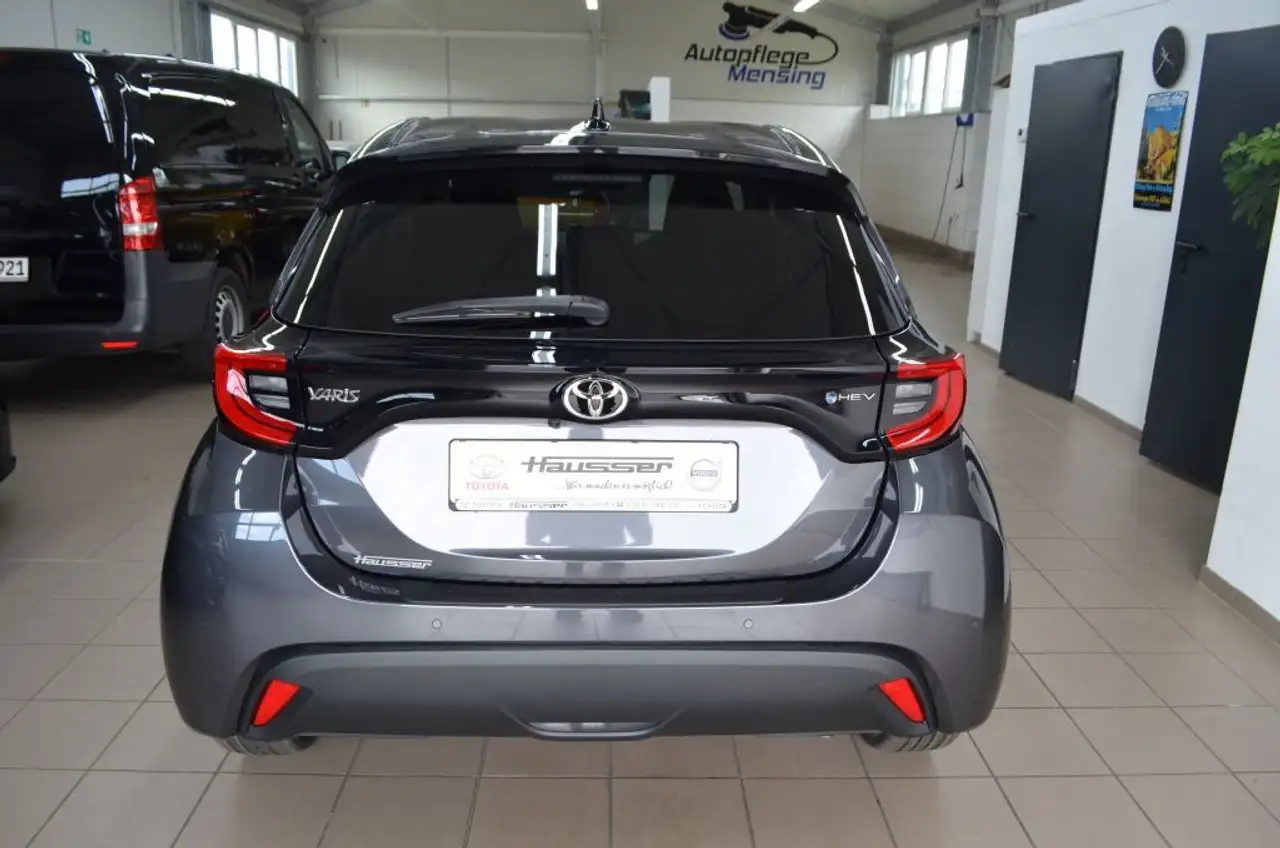 Toyota Yaris 7