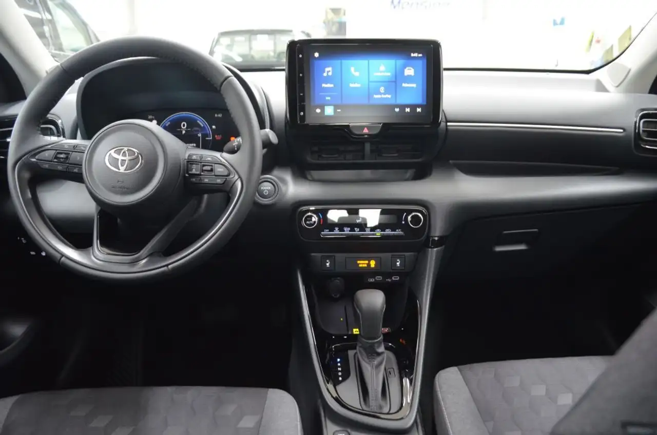 Toyota Yaris 14