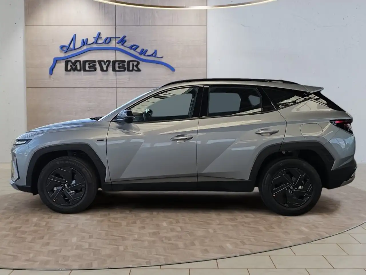 Hyundai TUCSON 2