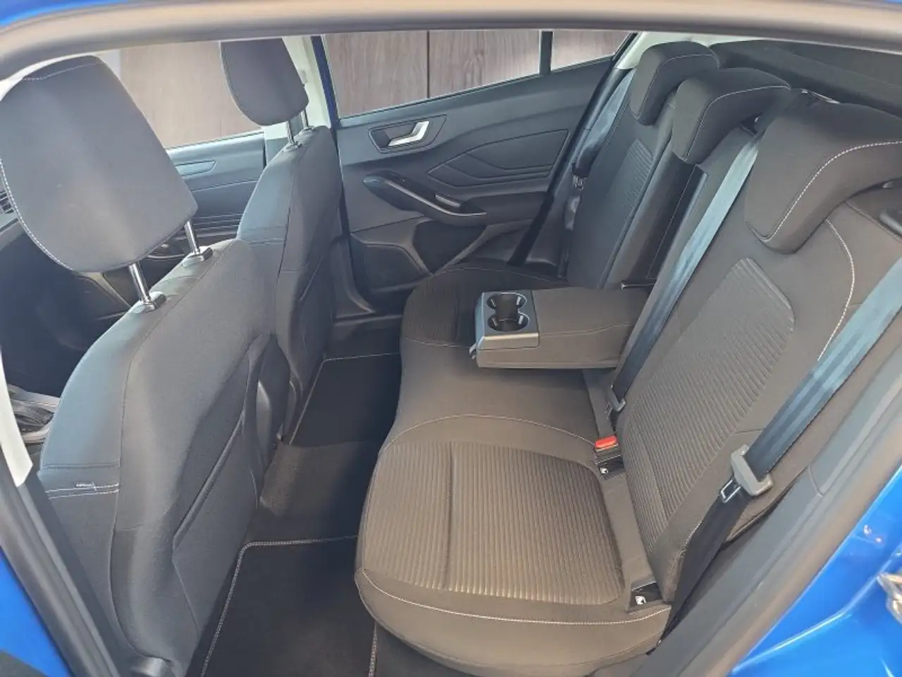 Ford Focus 13
