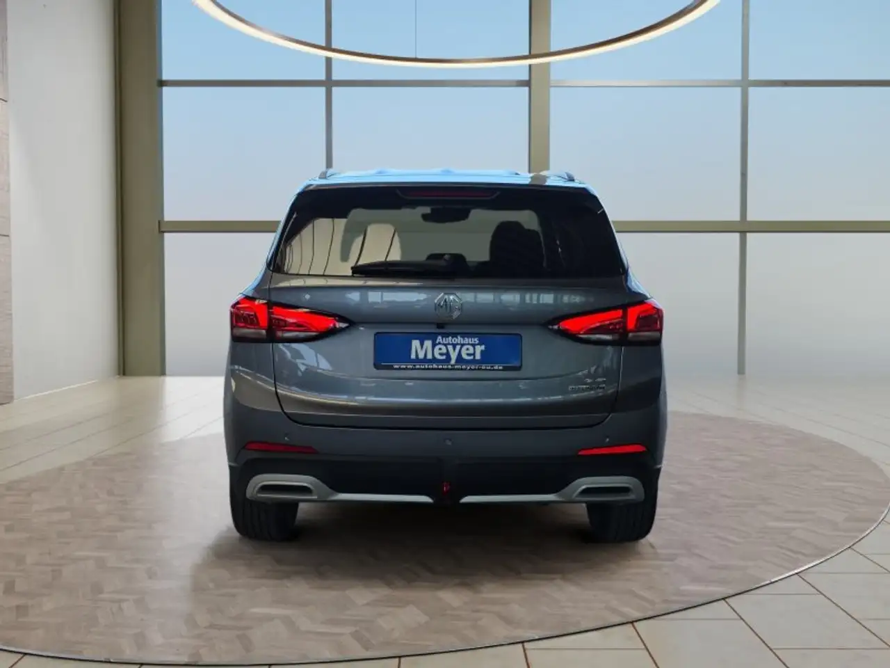 MG ZS Luxury 4