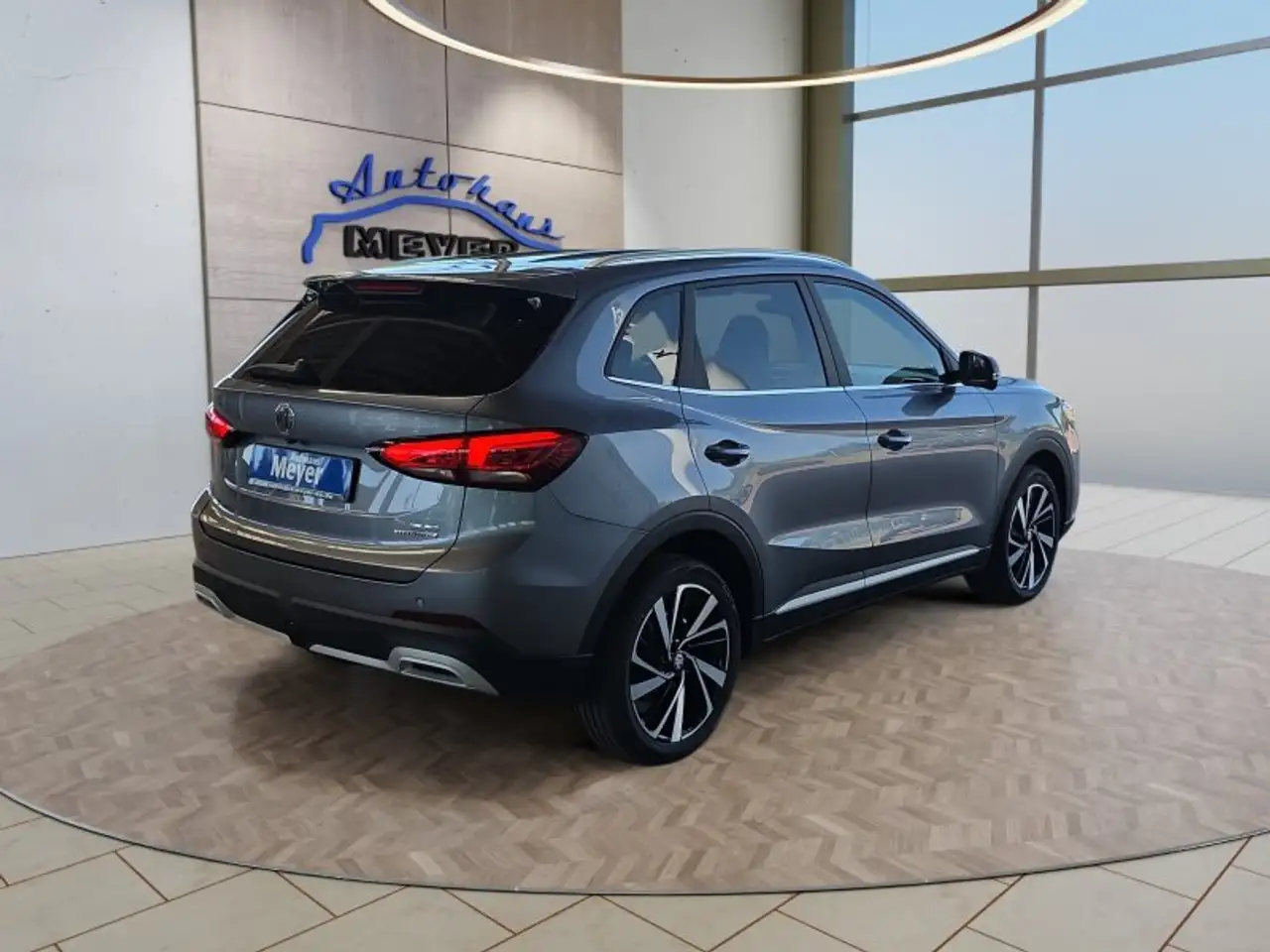 MG ZS Luxury 5