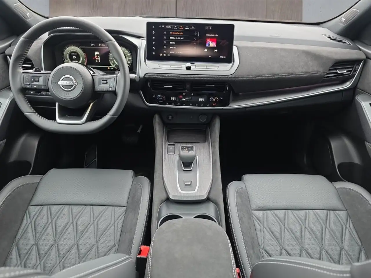 Nissan Qashqai 10
