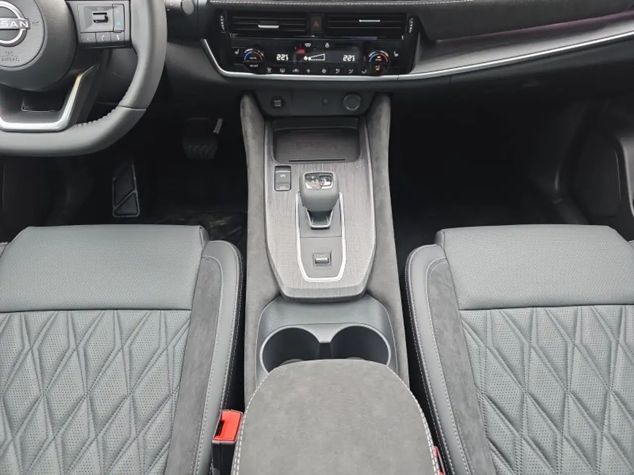 Nissan Qashqai 11