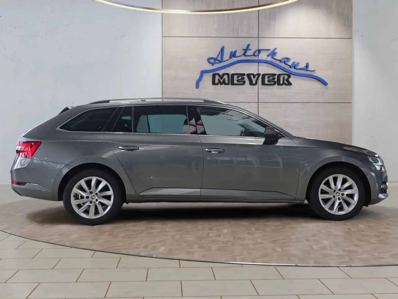 Skoda Superb 7