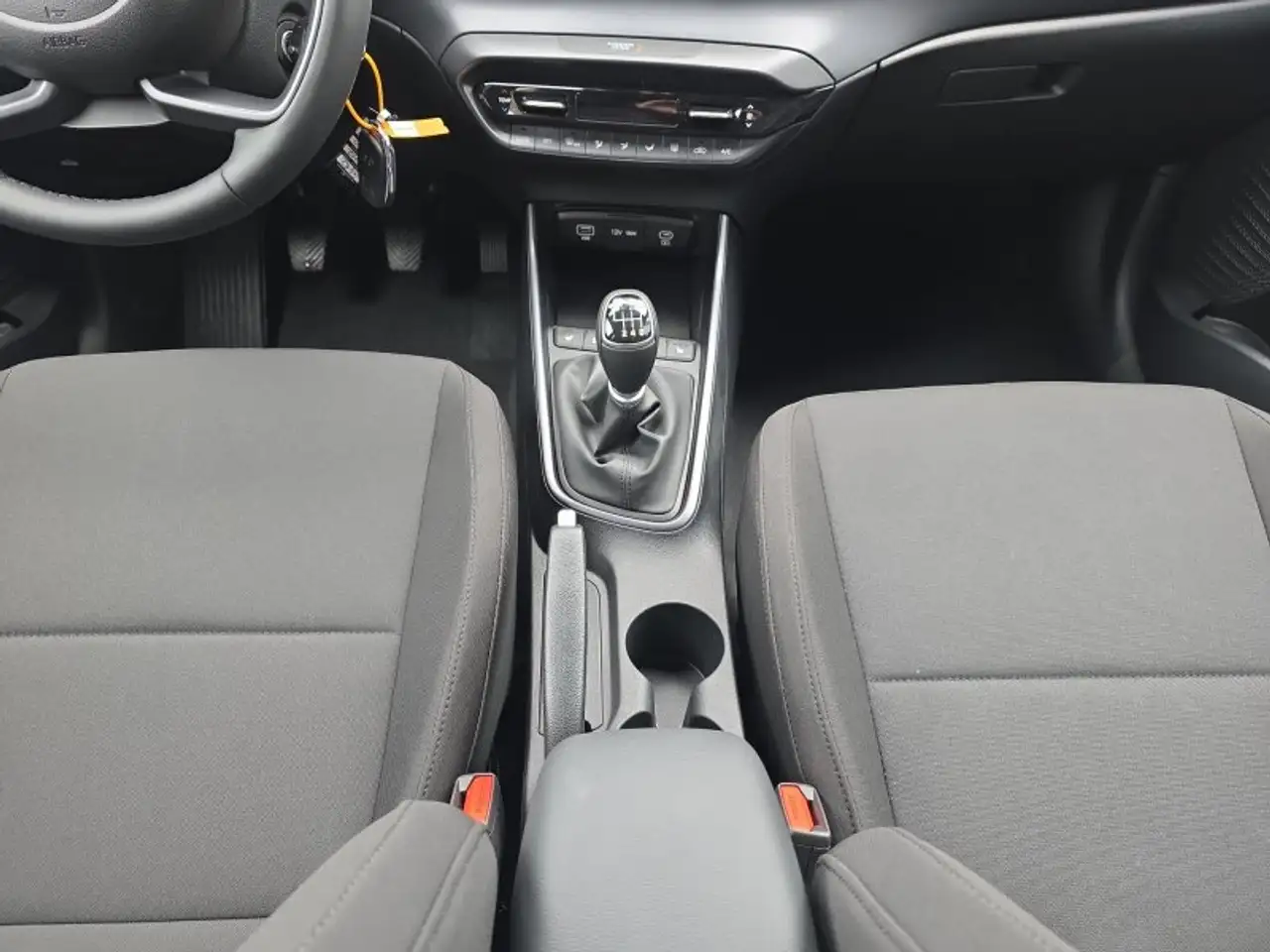 Hyundai i20 11