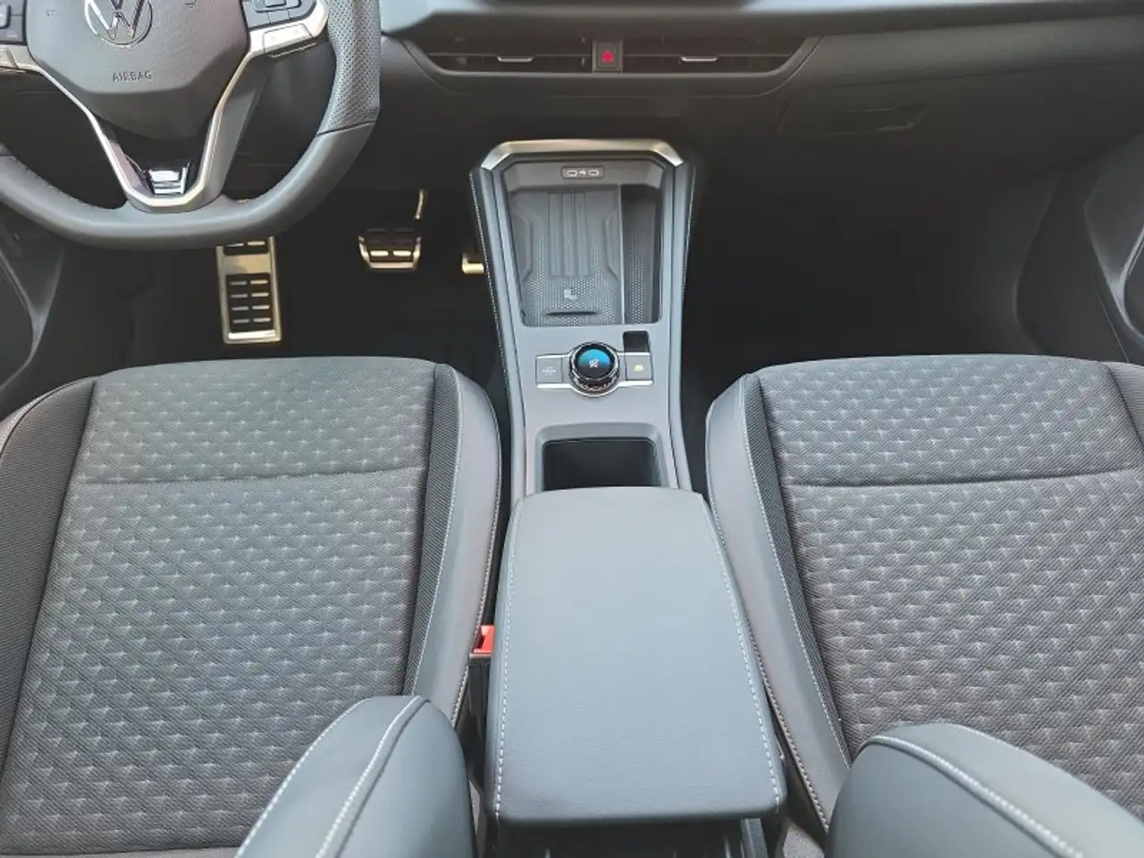 Volkswagen T-Roc 12