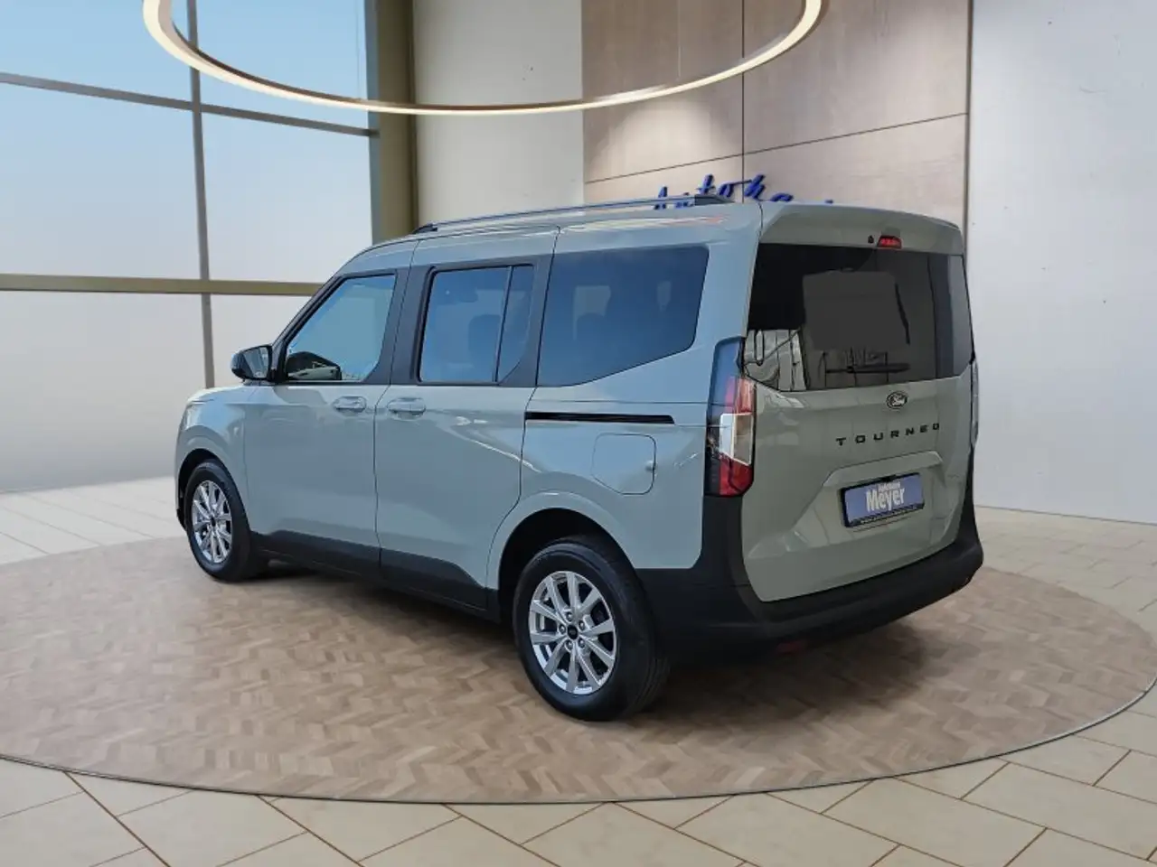 Ford Tourneo 3