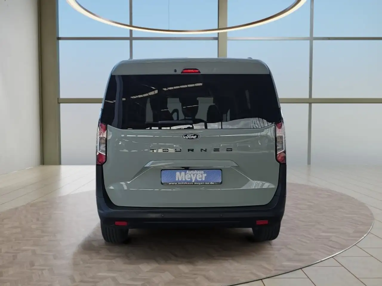 Ford Tourneo 4