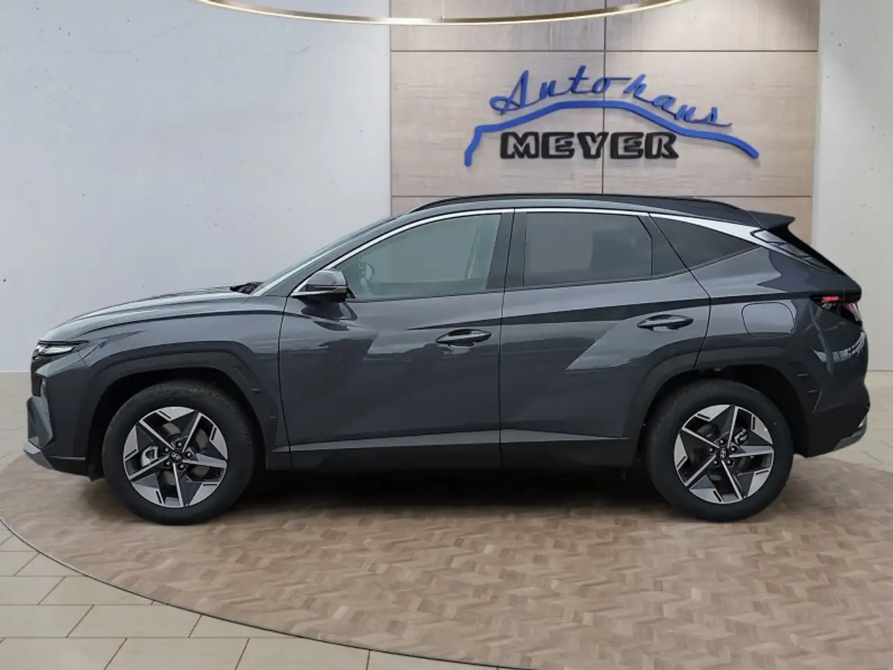 Hyundai TUCSON 2