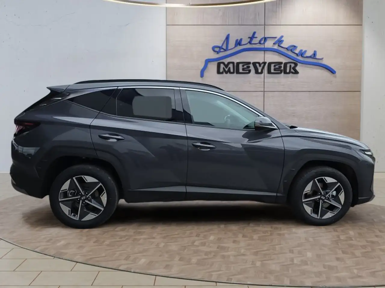 Hyundai TUCSON 6