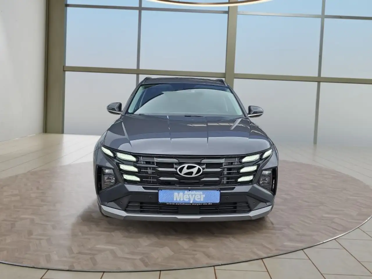 Hyundai TUCSON 8