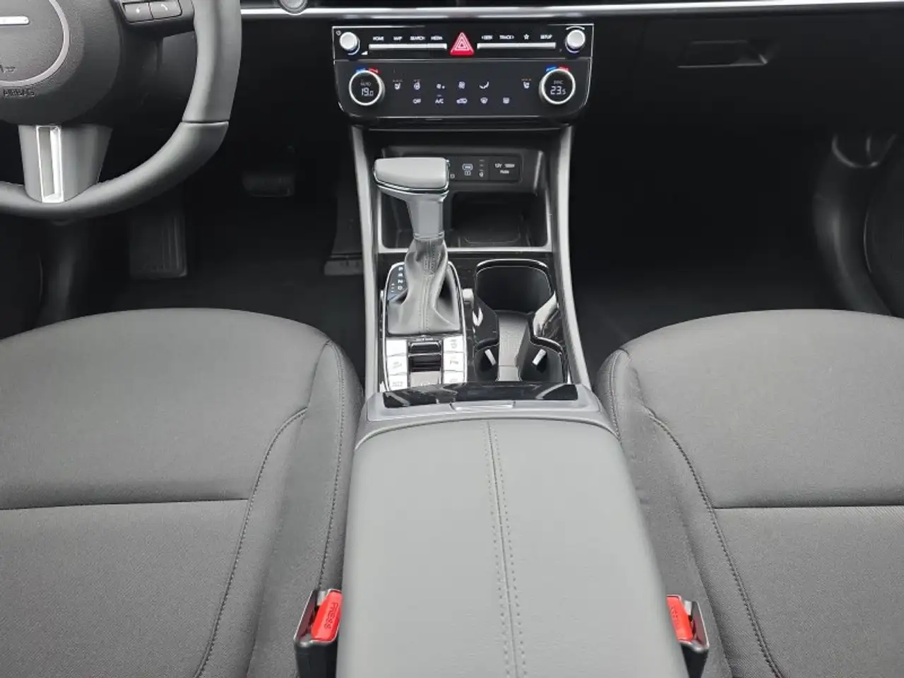 Hyundai TUCSON 11