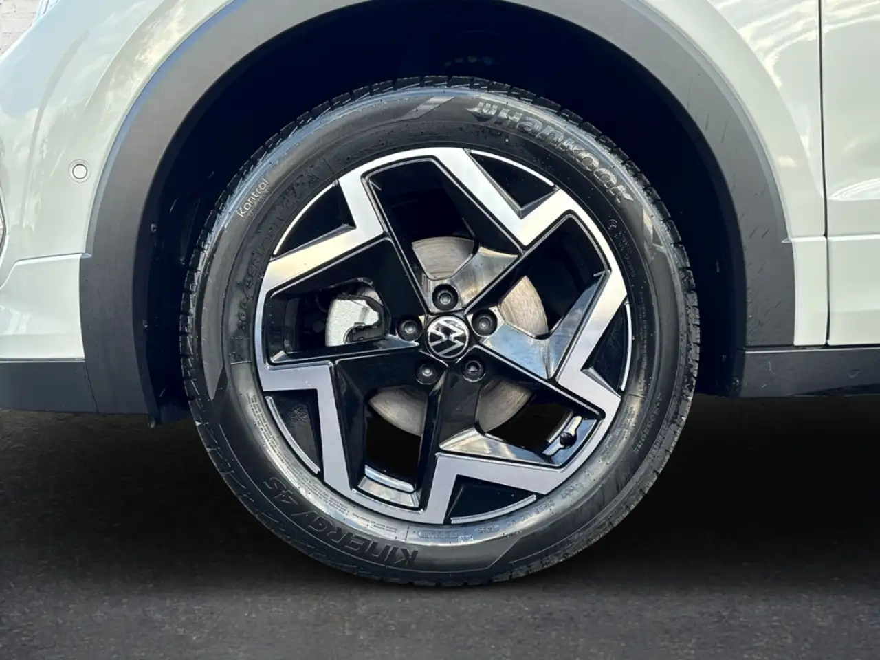 Volkswagen T-Cross 6