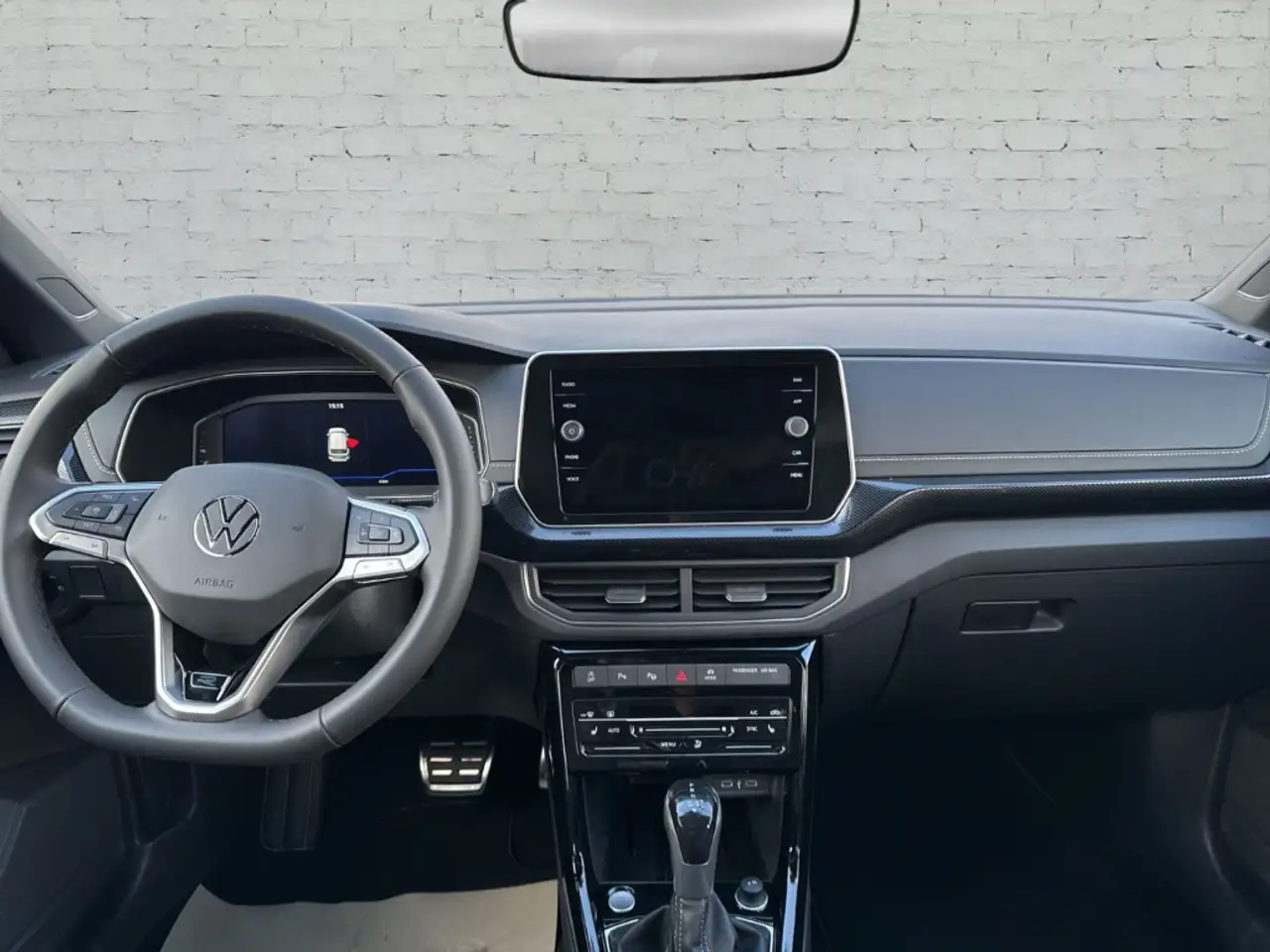 Volkswagen T-Cross 8