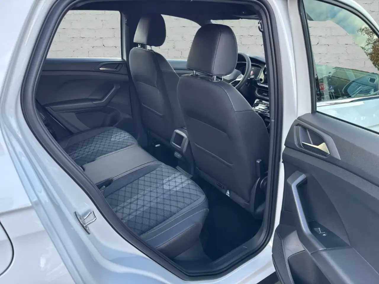 Volkswagen T-Cross 10