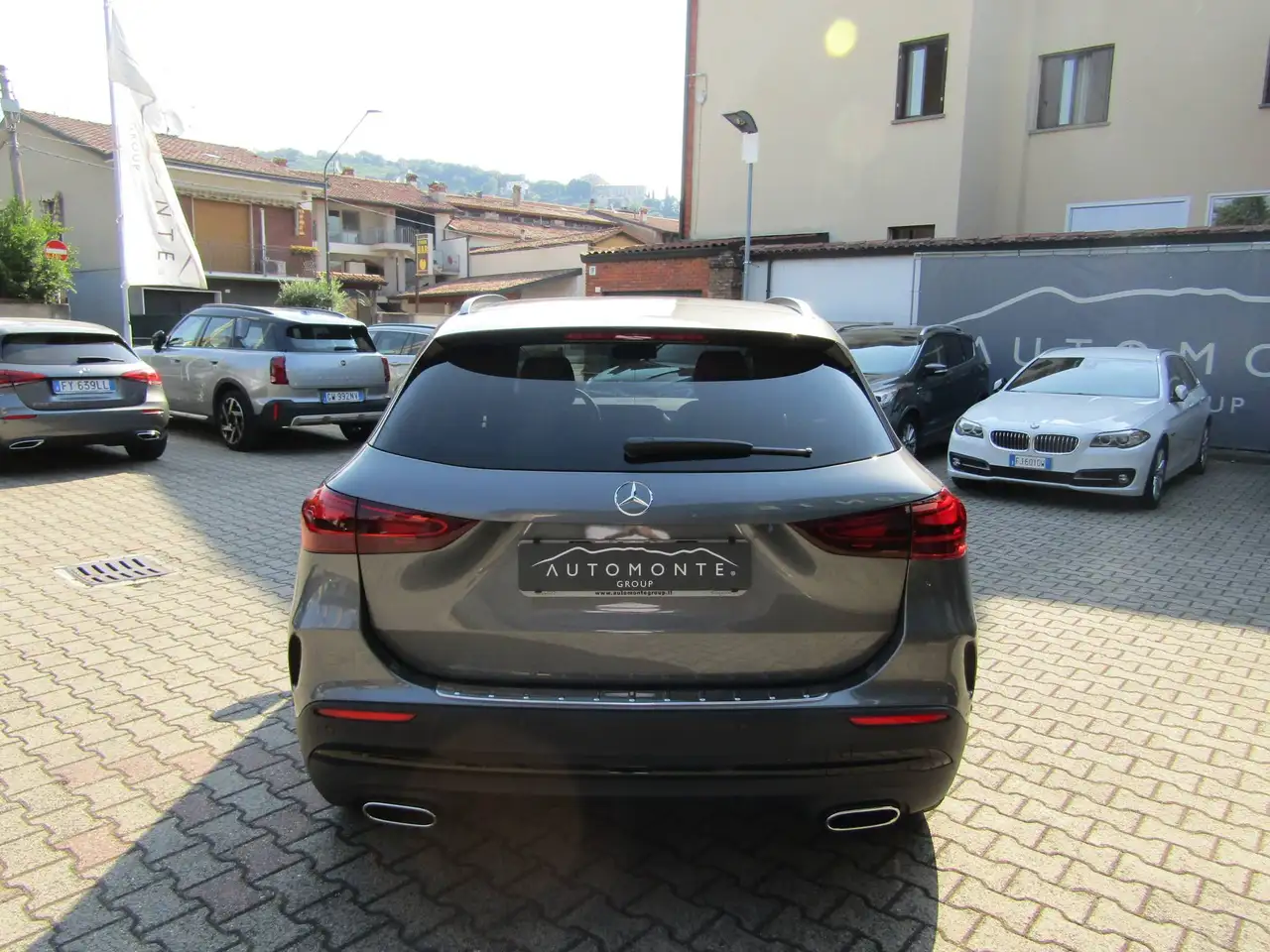 Mercedes-Benz GLA 200 4