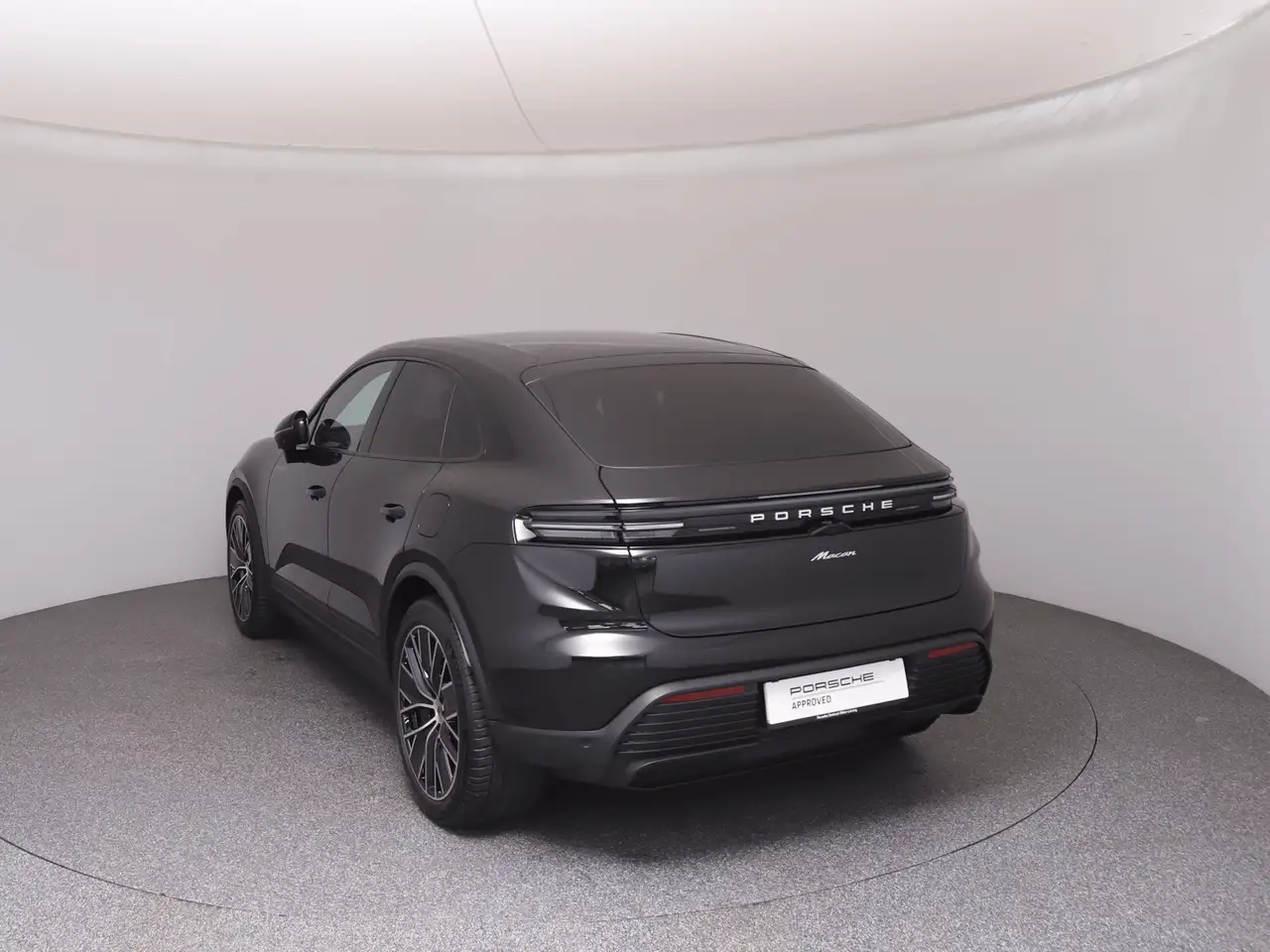 Porsche Macan 5