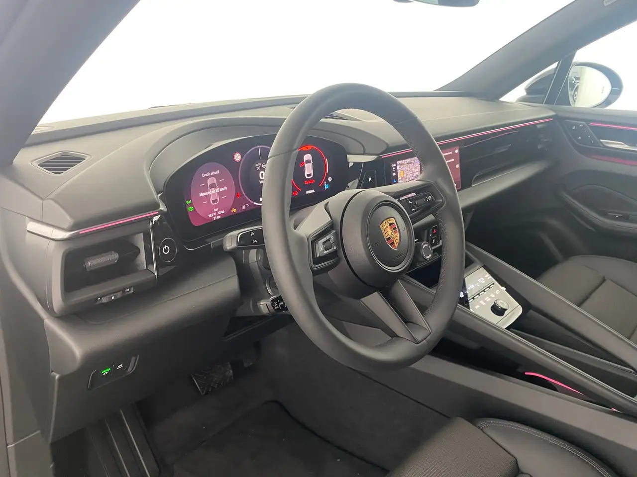 Porsche Macan 8