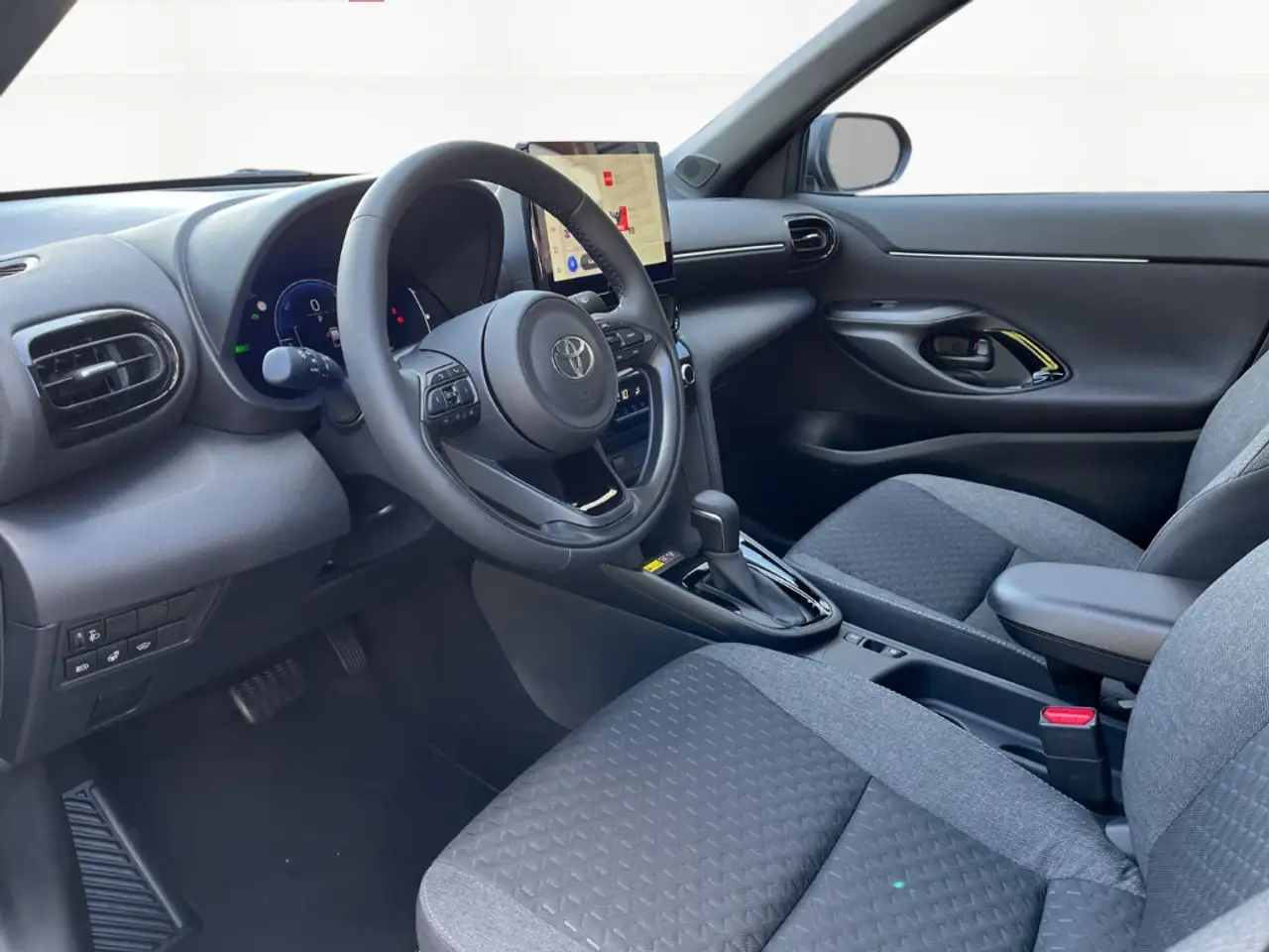 Toyota Yaris 8