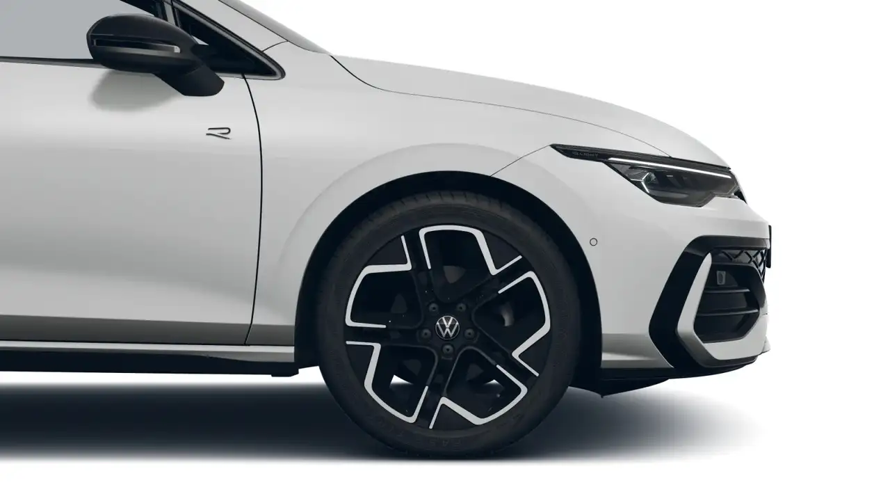 Volkswagen Golf VIII 4
