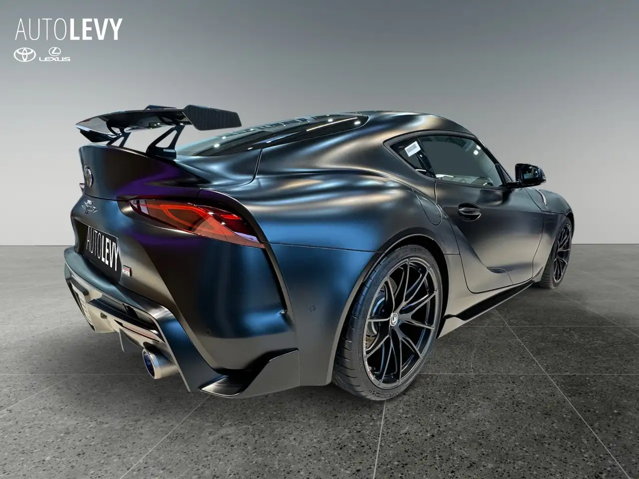 Toyota Supra 6