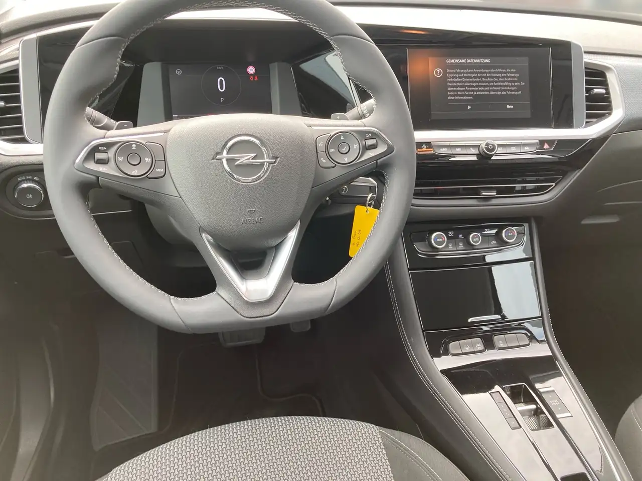 Opel Grandland 11