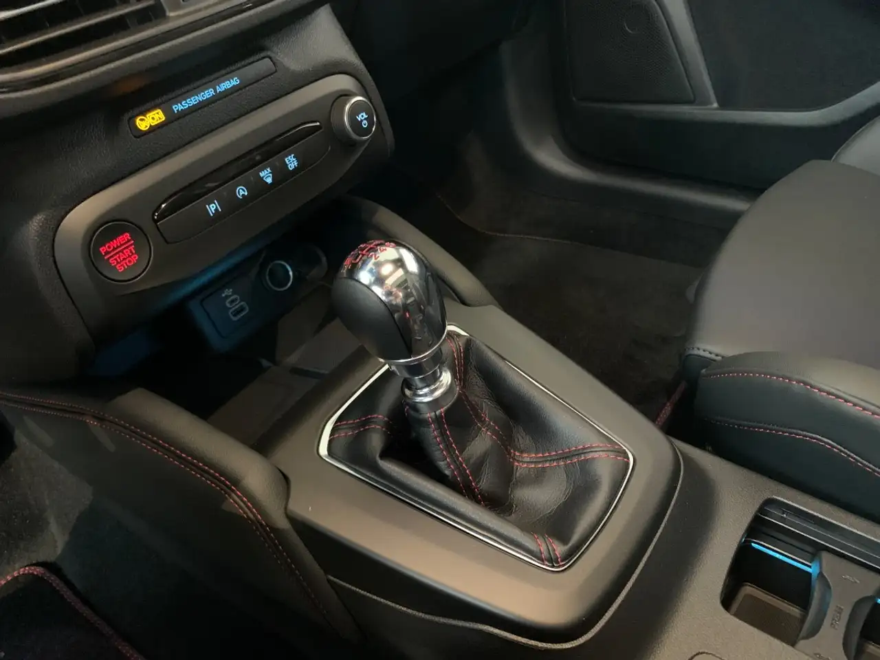 Ford Focus 13