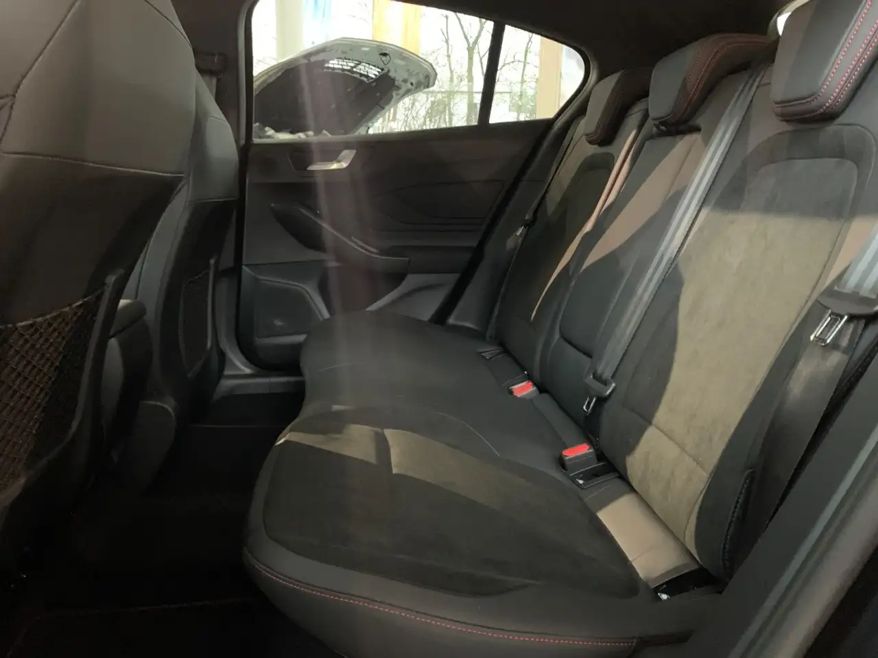 Ford Focus 16