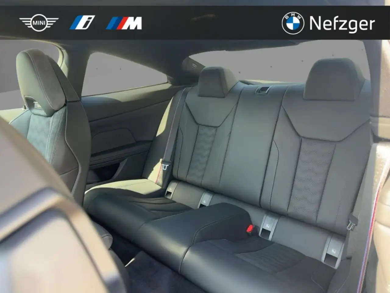 BMW M4 8