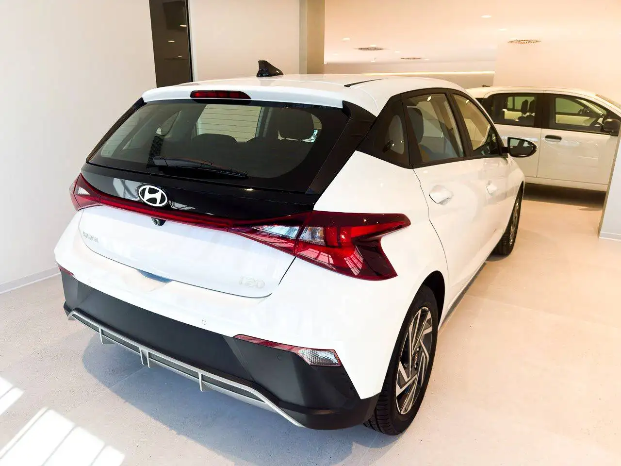Hyundai i20 8