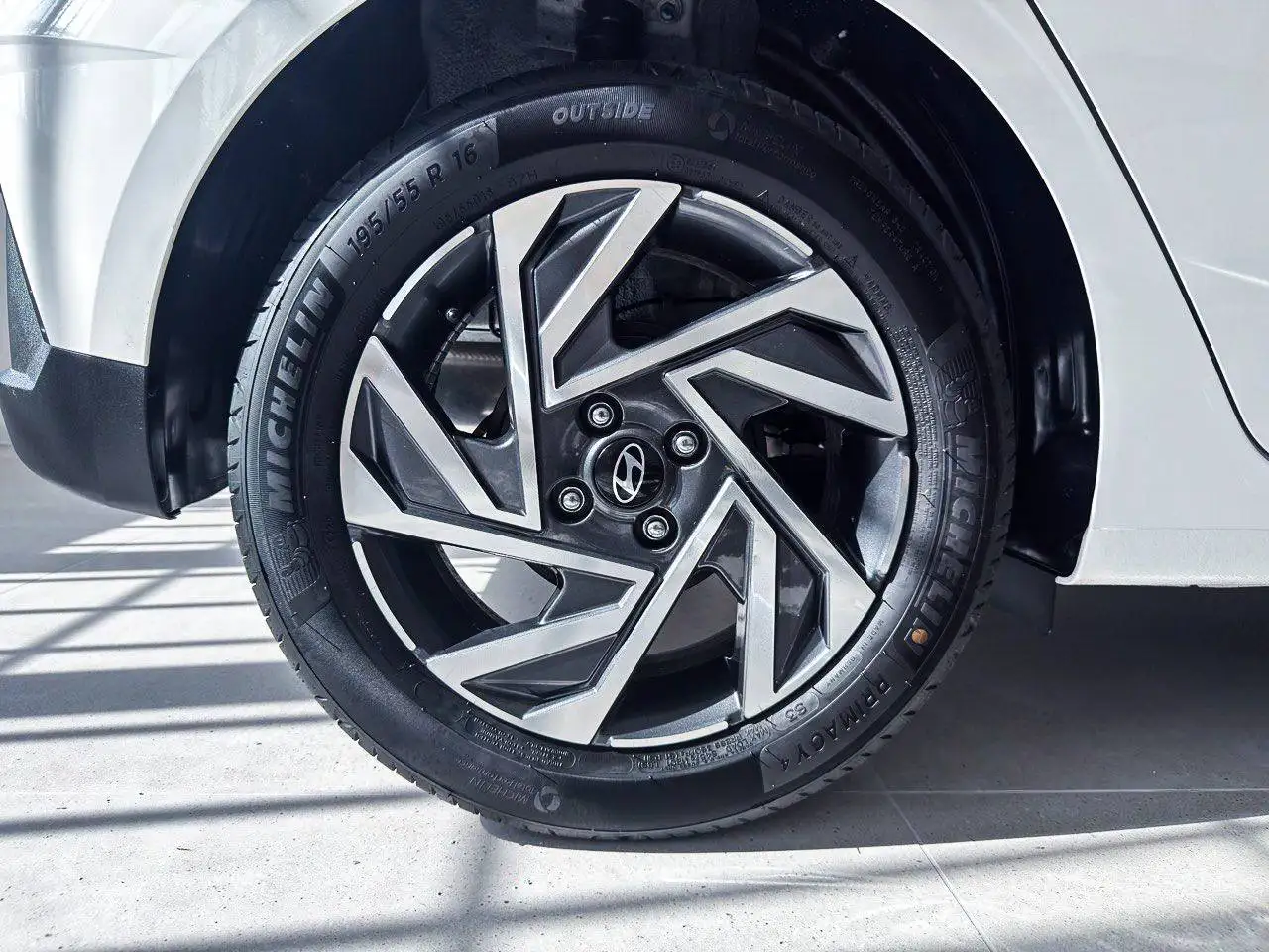 Hyundai i20 10
