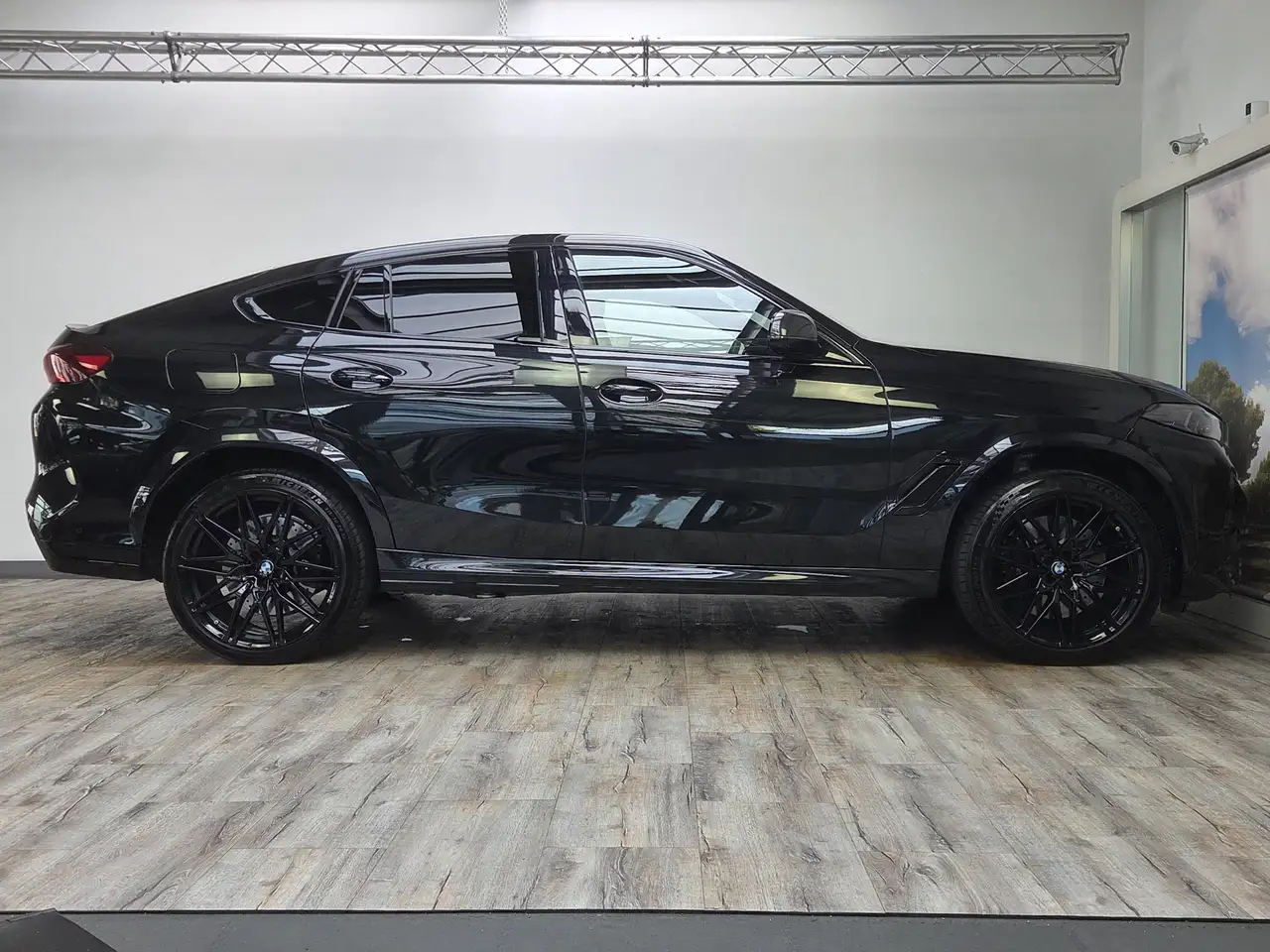 BMW X6 4