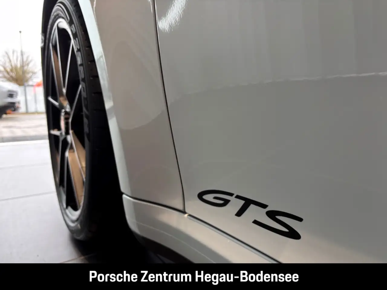 Porsche 992 911 7