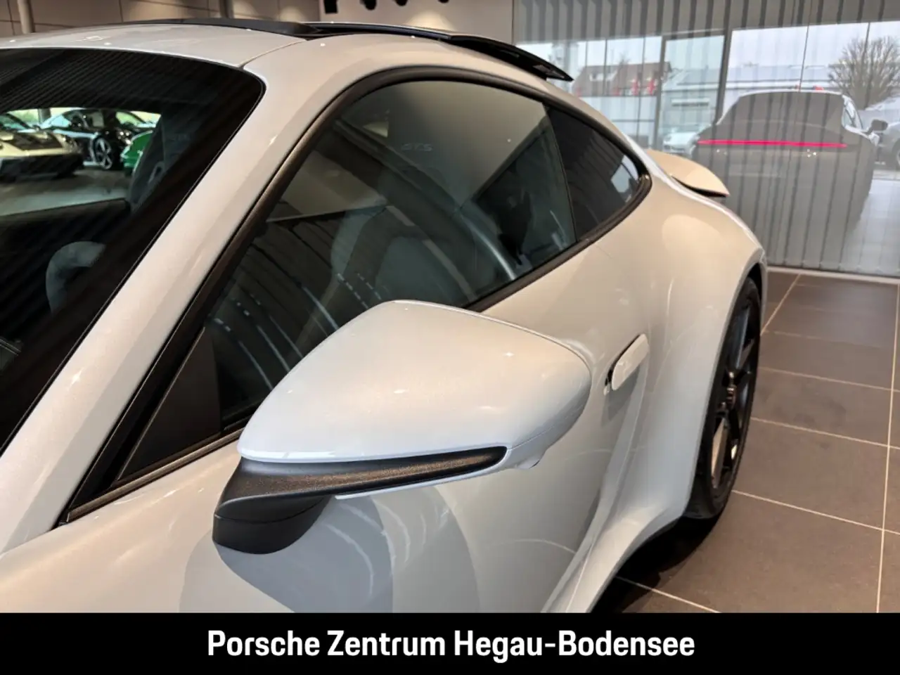Porsche 992 911 8