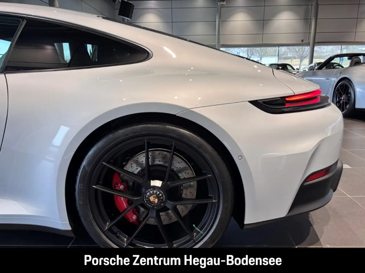 Porsche 992 911 12