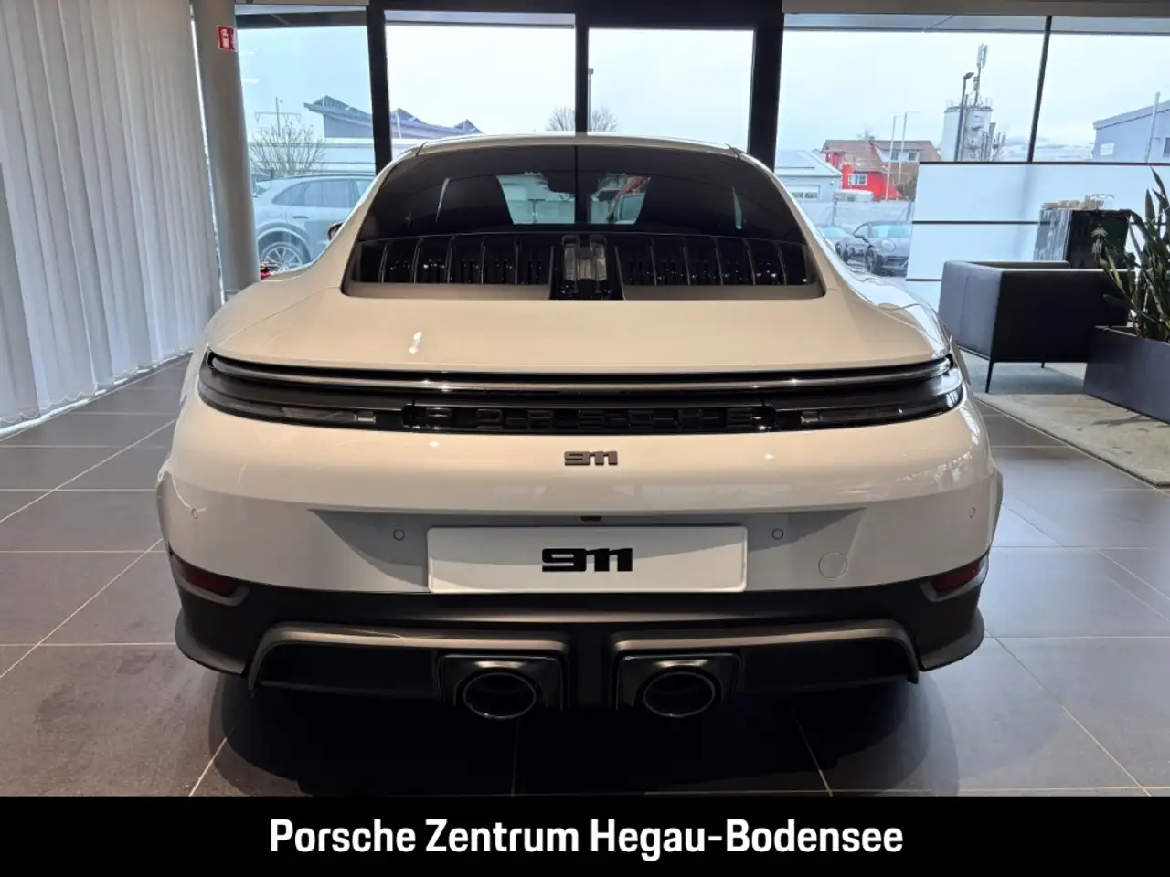 Porsche 992 911 15
