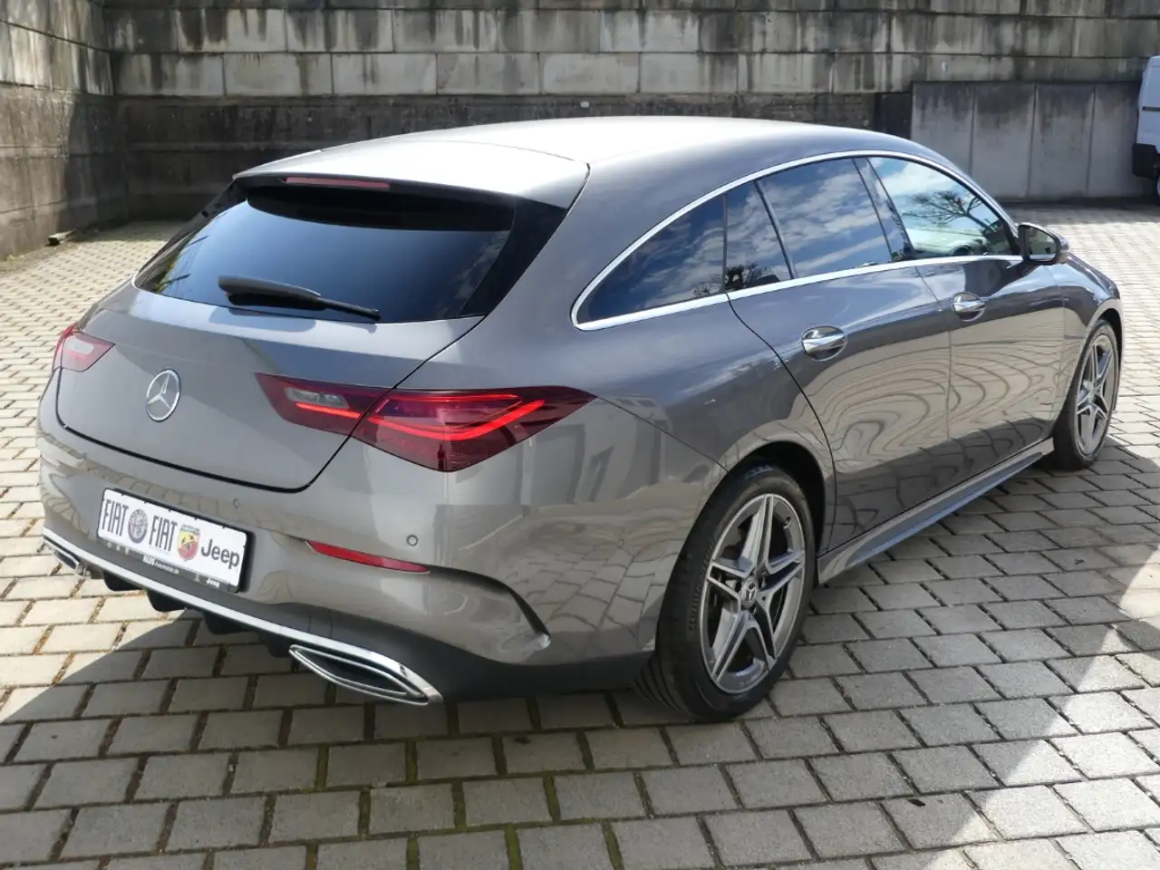 Mercedes-Benz CLA 200 3