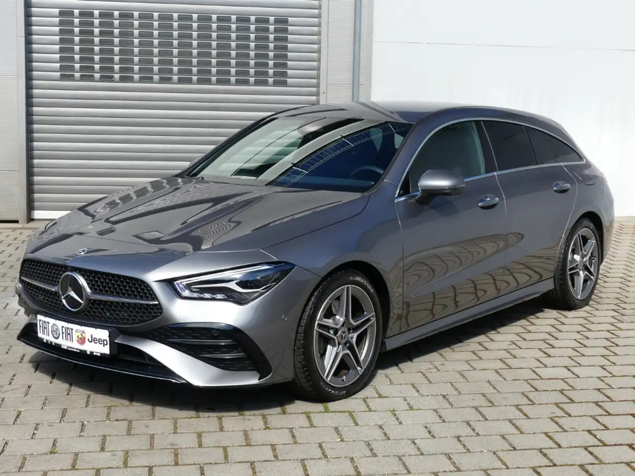 Mercedes-Benz CLA 200 7