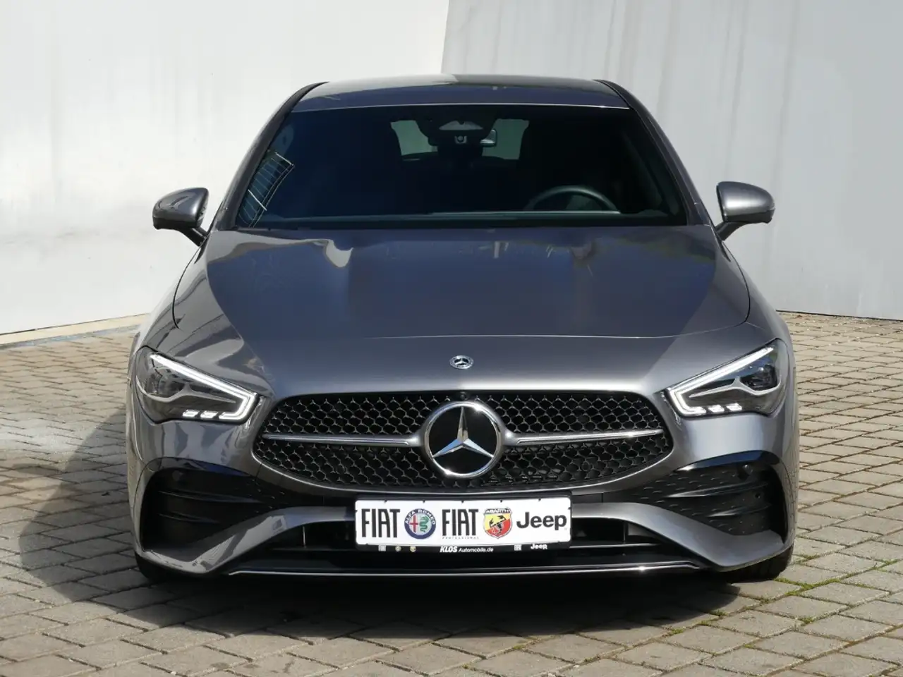 Mercedes-Benz CLA 200 8