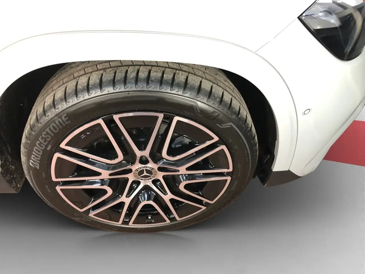 Mercedes-Benz GLA 200 5
