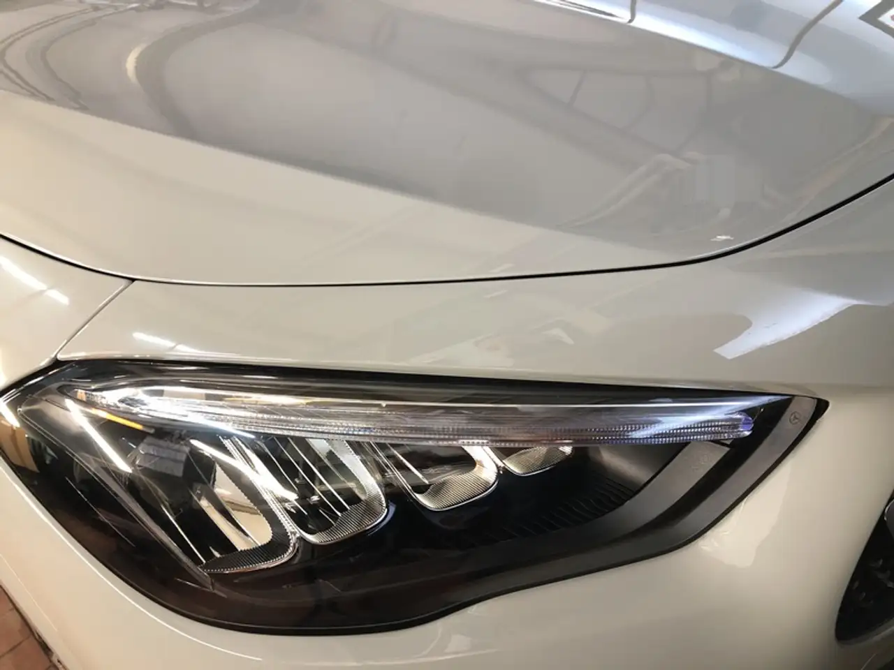 Mercedes-Benz GLA 200 12