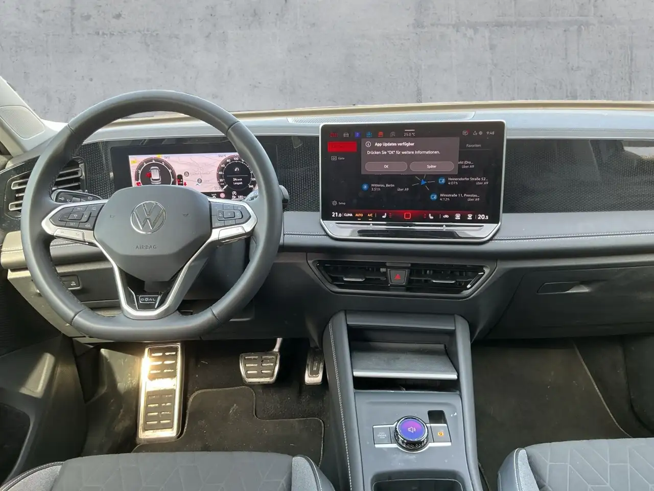 Volkswagen Tiguan 9