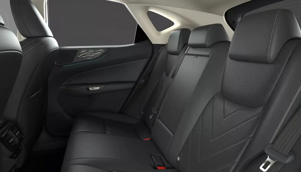 Lexus NX 7