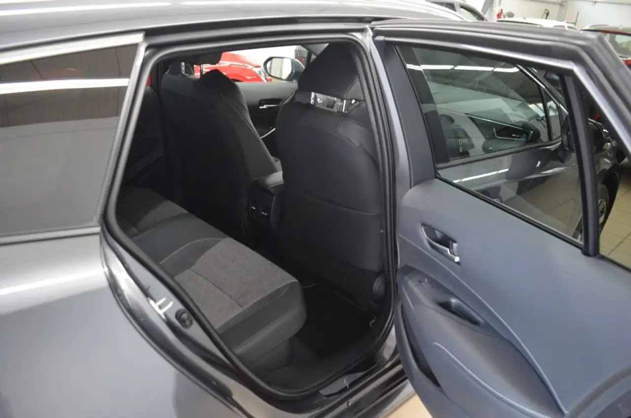 Toyota Corolla 12