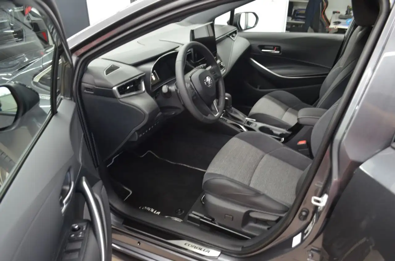 Toyota Corolla 14